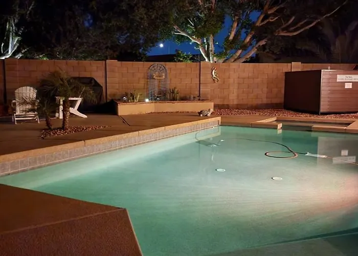 Private Paradise With Pool Heater, Spa, Billiards Holiday home Avondale