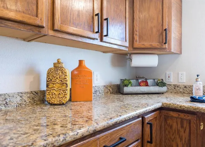 Private Paradise With Pool Heater, Spa, Billiards Avondale