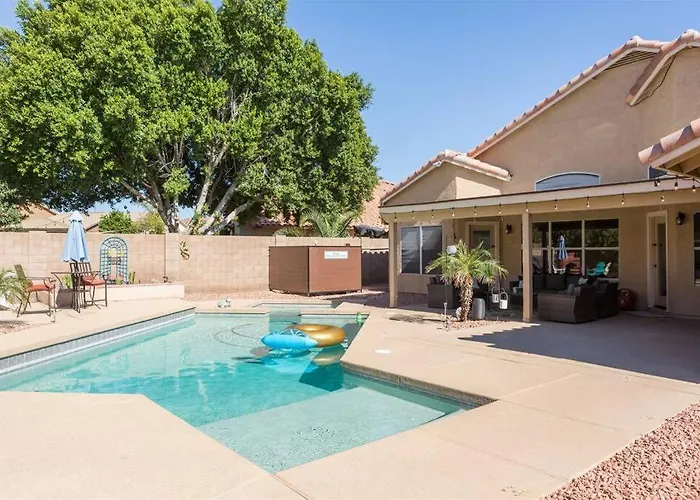 Private Paradise With Pool Heater, Spa, Billiards Holiday home *