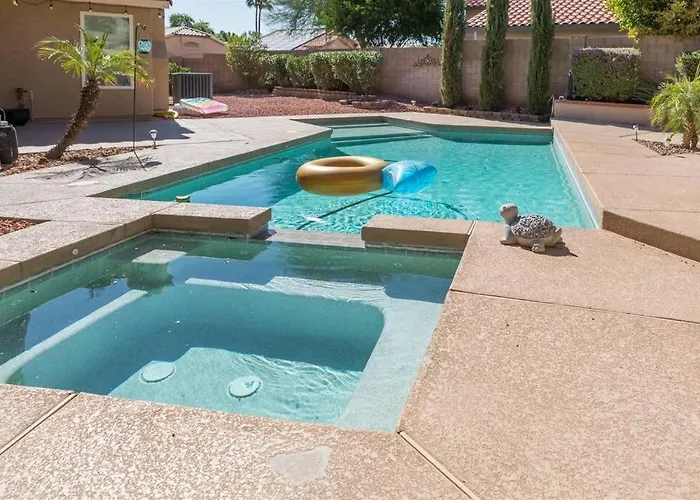 Holiday home Private Paradise With Pool Heater, Spa, Billiards *